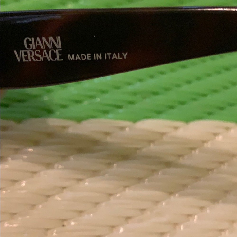 Authentic Versace Vintage sunglasses - Picture 8 of 8
